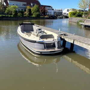 Alternative view of Interboat Intender 660