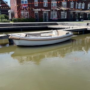 Alternative view of Interboat 19