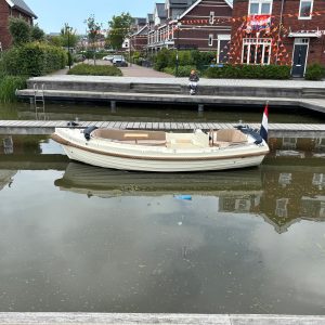Alternative view of Interboat 19